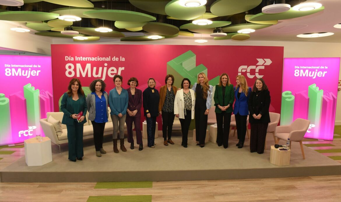FCC y su apuesta por las mujeres STEM en el Día Internacional de la Mujer