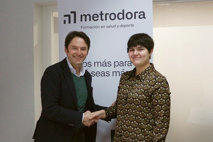 Metrodora y AEEE firman un acuerdo de colaboración que incluye formación y promoción de la investigación