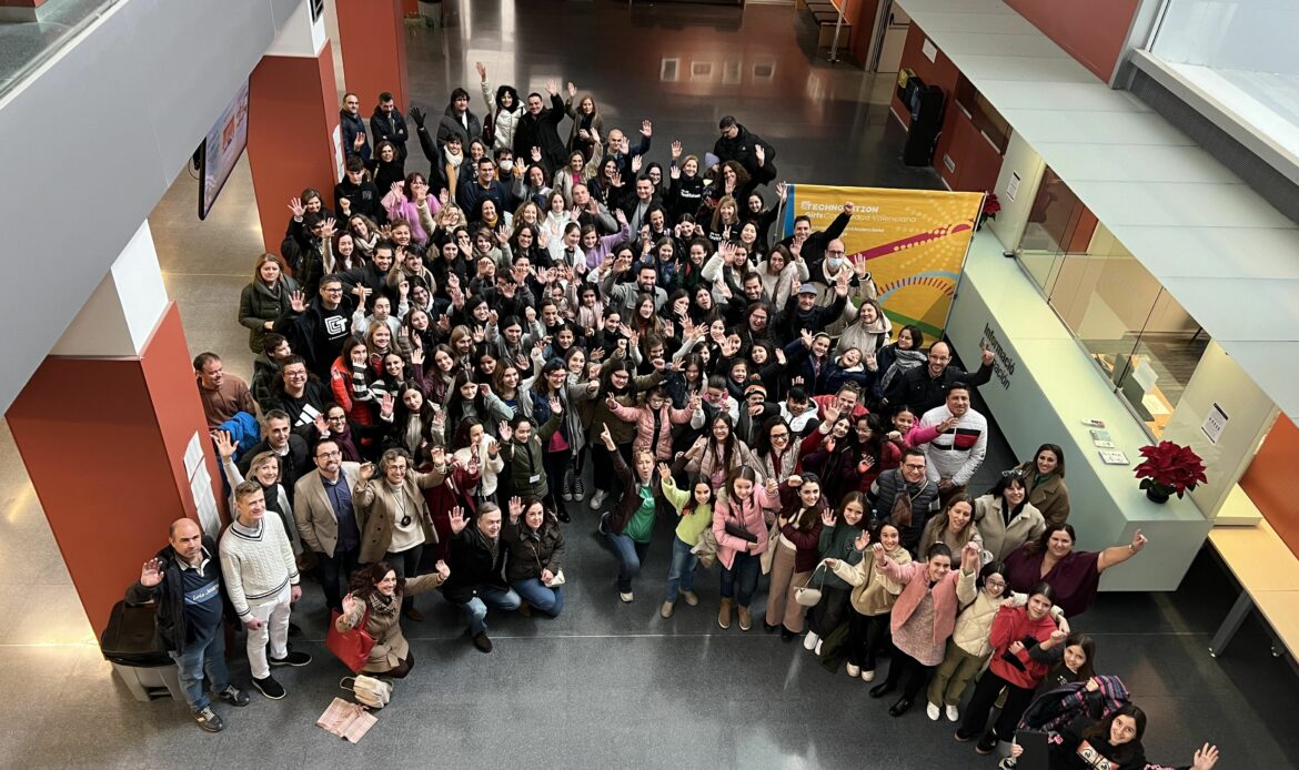 Más de 100 jóvenes han participado en el programa de emprendimiento tecnológico, Technovation Girls CV