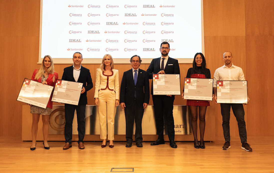 Pharmamel se convierte en Sociedad Anónima y recibe el accésit a la innovación en los Premios Pyme del Año 2024