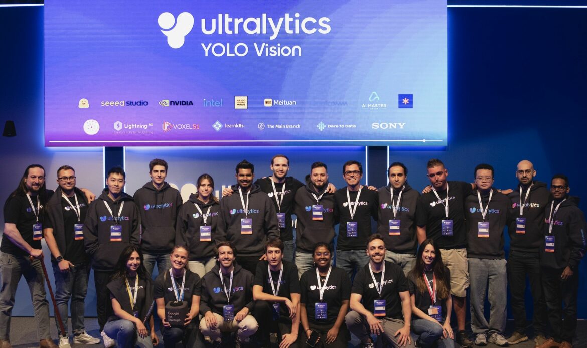 Ultralytics anuncia en YOLO Vision 2024 el lanzamiento de YOLO11, su modelo de IA en código abierto en el que han contribuido miles de usuarios