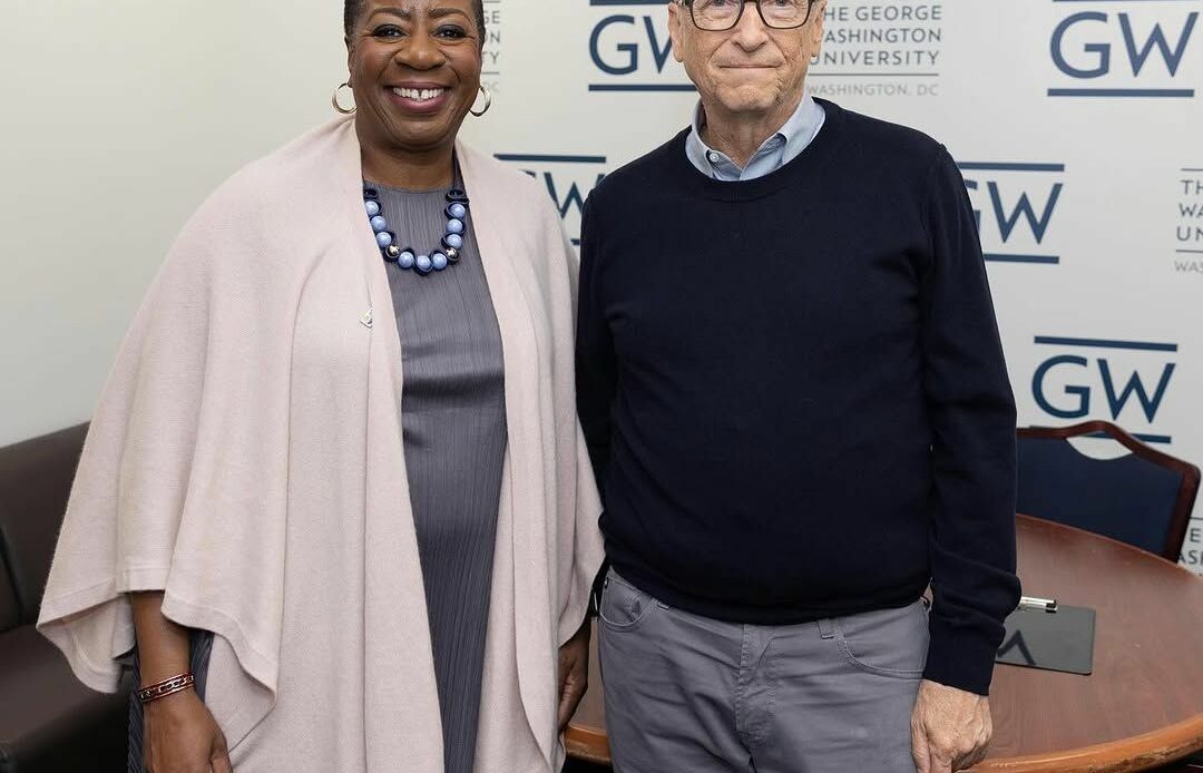 Bill Gates dona a United Way los ingresos de su libro ‘Código abierto’ para apoyar el bienestar social