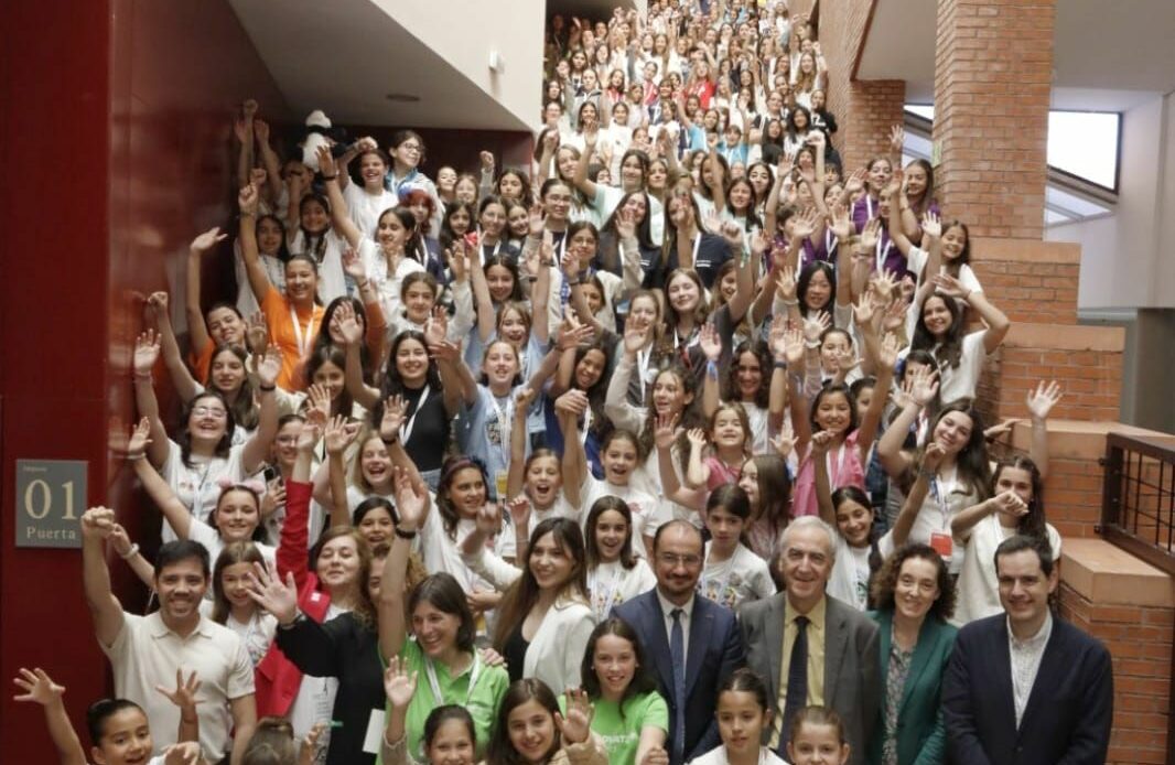 Casi 900 niñas y 218 proyectos de toda España se citan en la mayor competición de tecnología