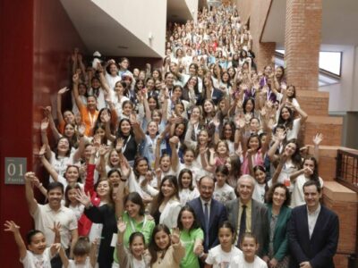 Casi 900 niñas y 218 proyectos de toda España se citan en la mayor competición de tecnología