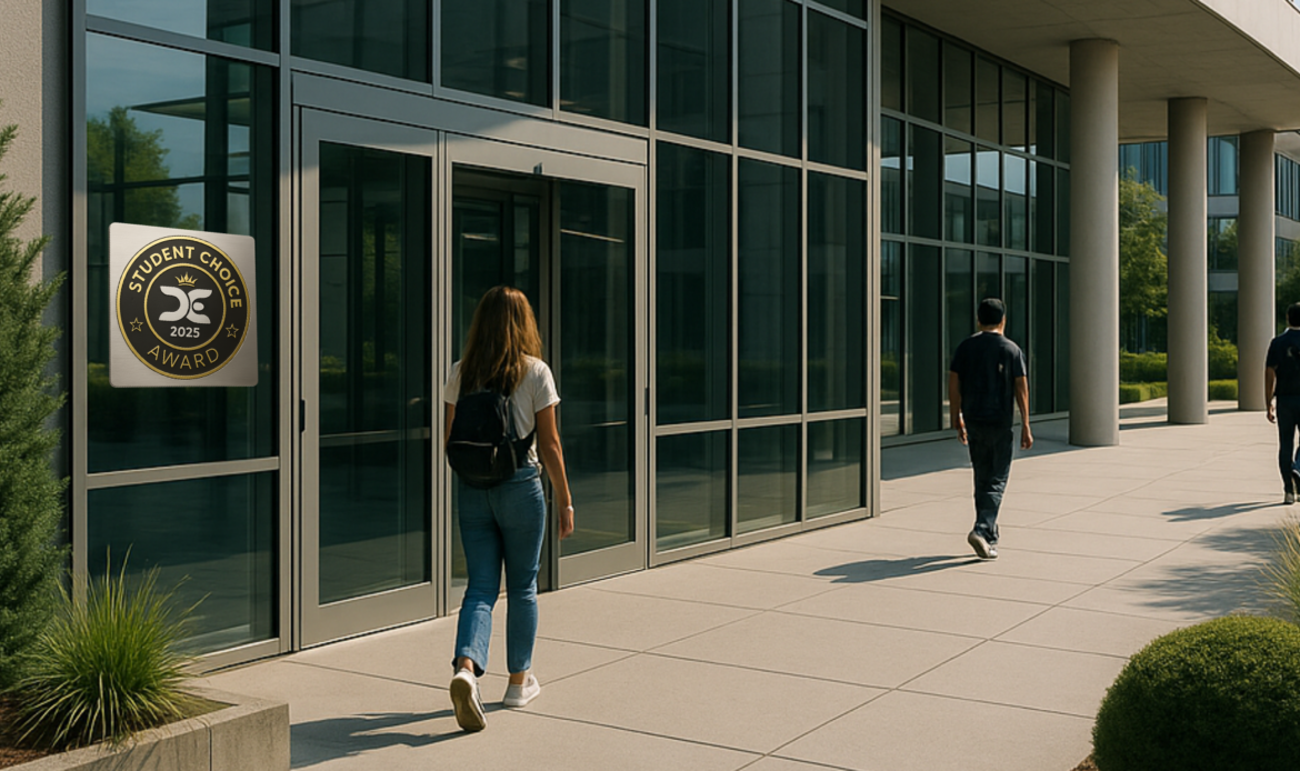 Los 7 centros de formación mejor valorados y que sí convencen a sus alumnos según los Student Choice Awards