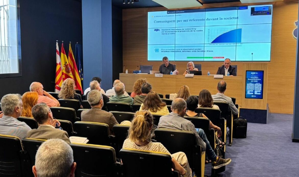 Éxito de participación en la Asamblea Ordinaria del COAPI BCN, con 250 votos emitidos y aprobación del presupuesto 2025