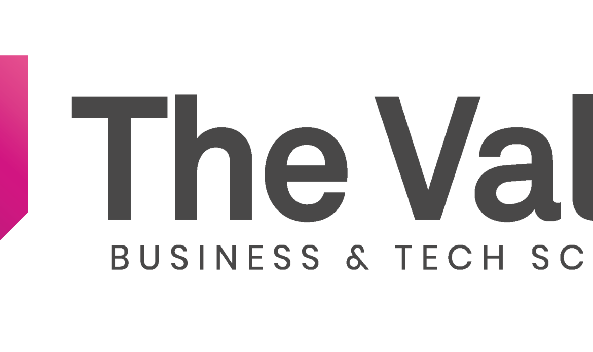 Bienestar digital y formación: claves para crecer profesionalmente en verano, según The Valley
