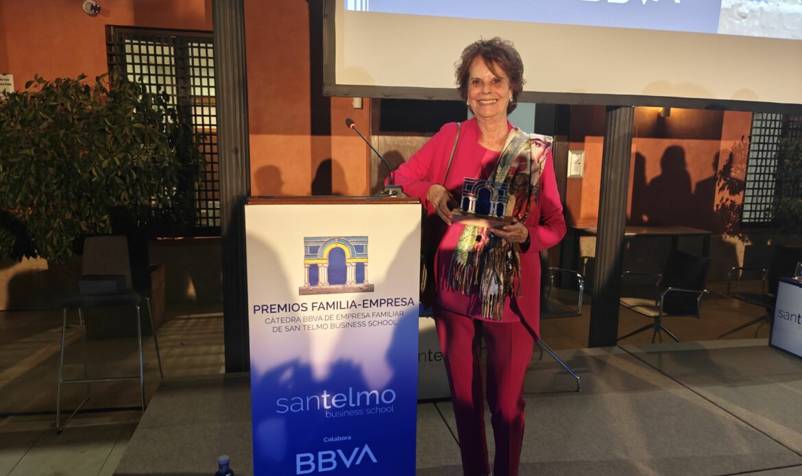 La familia Parra galardonada con los Premios Familia-Empresa que otorga San Telmo Business School