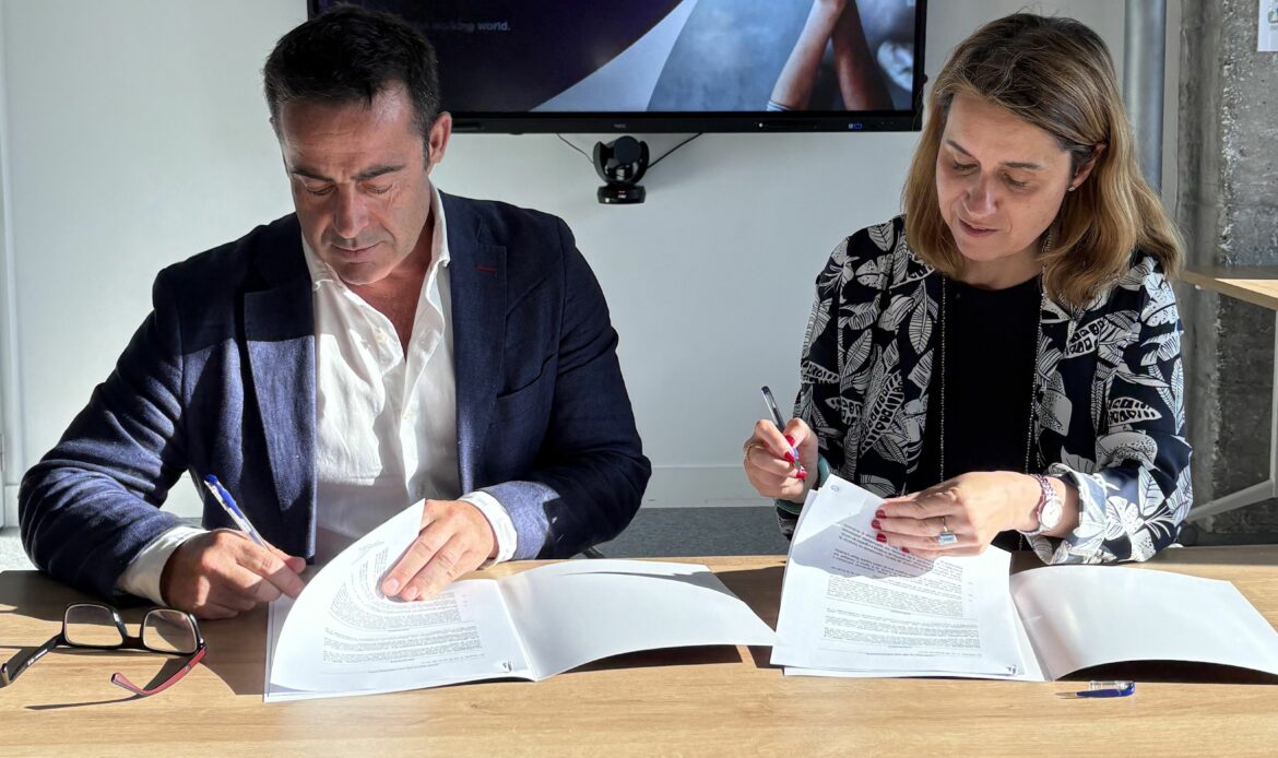 LHH y WIB firman una alianza estratégica para impulsar el liderazgo femenino en el sector bancario