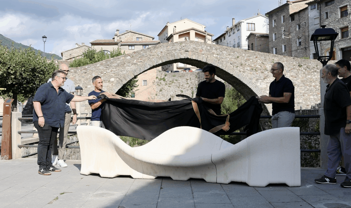 La tecnología pionera de ARIDDITIVE en el primer banco de hormigón imprimido en 3D en La Pobla de Lillet