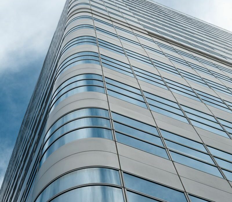 ONLINE VALLES inaugura sus nuevas oficinas en la Torre Millenium de Sabadell y refuerza su posicionamiento como agencia líder en marketing digital