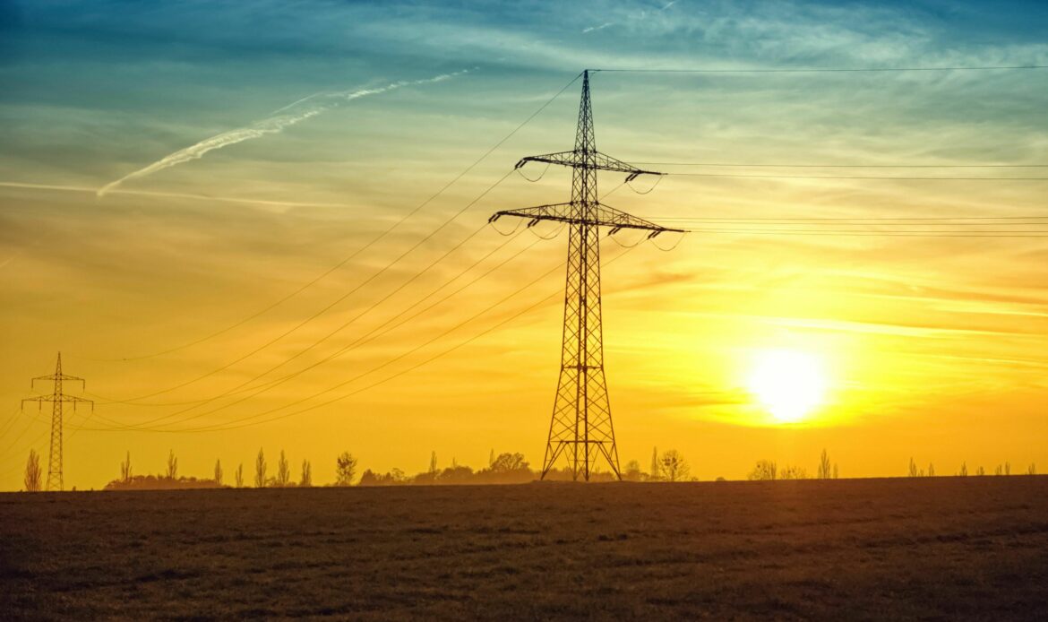 Informe de EY señala que España tiene el coste de redes eléctricas más bajo entre los grandes países europeos