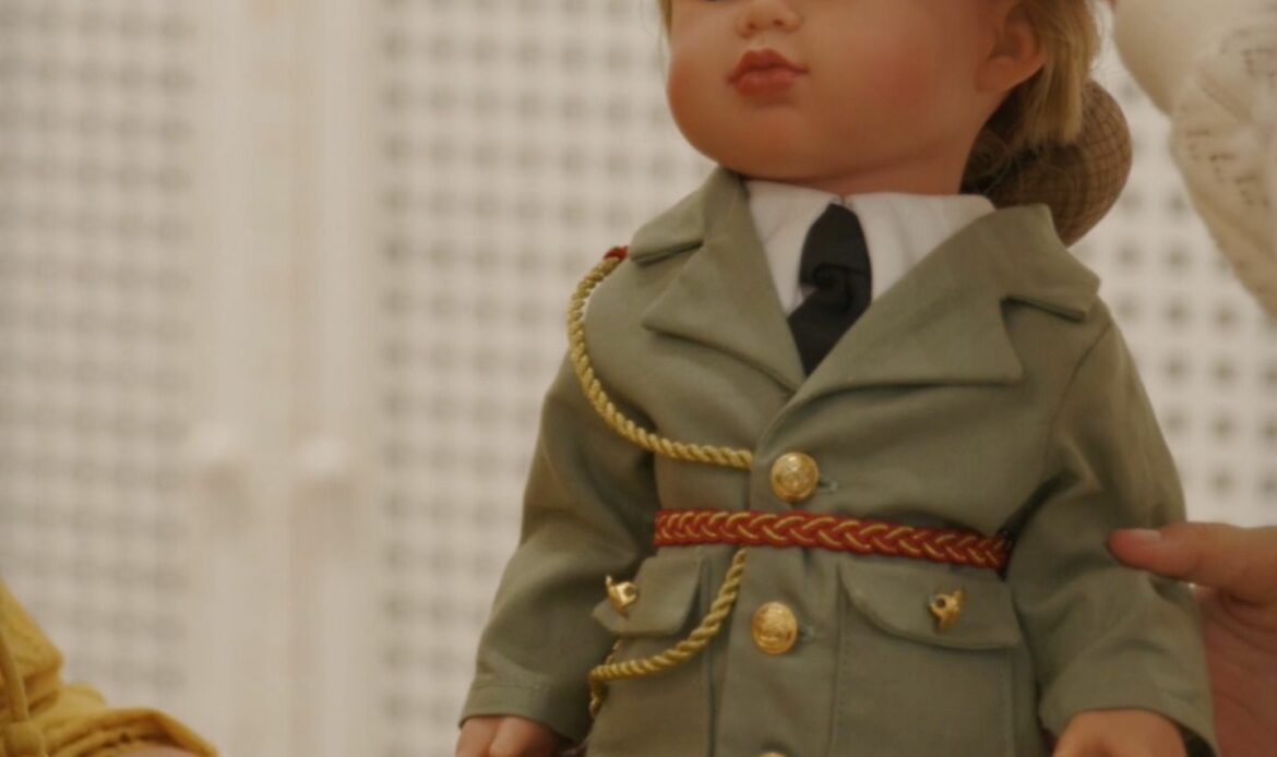 Muñecas Antonio Juan lanza la muñeca Leonor en su nuevo rol de militar: una edición limitada que rinde homenaje a la evolución de una generación
