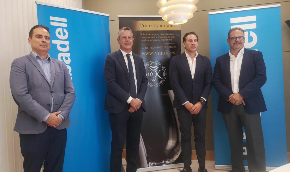 Vinok y Banco Sabadell se alían para acercar la digitalización a bodegas y empresas agroalimentarias