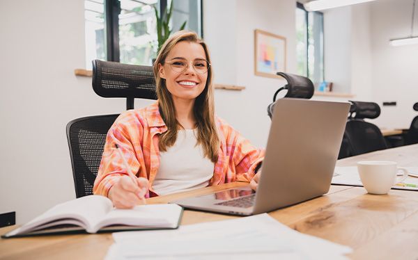 Formación Universitaria lanza su curso online preparatorio para el Título Oficial de Técnico en Gestión Administrativa