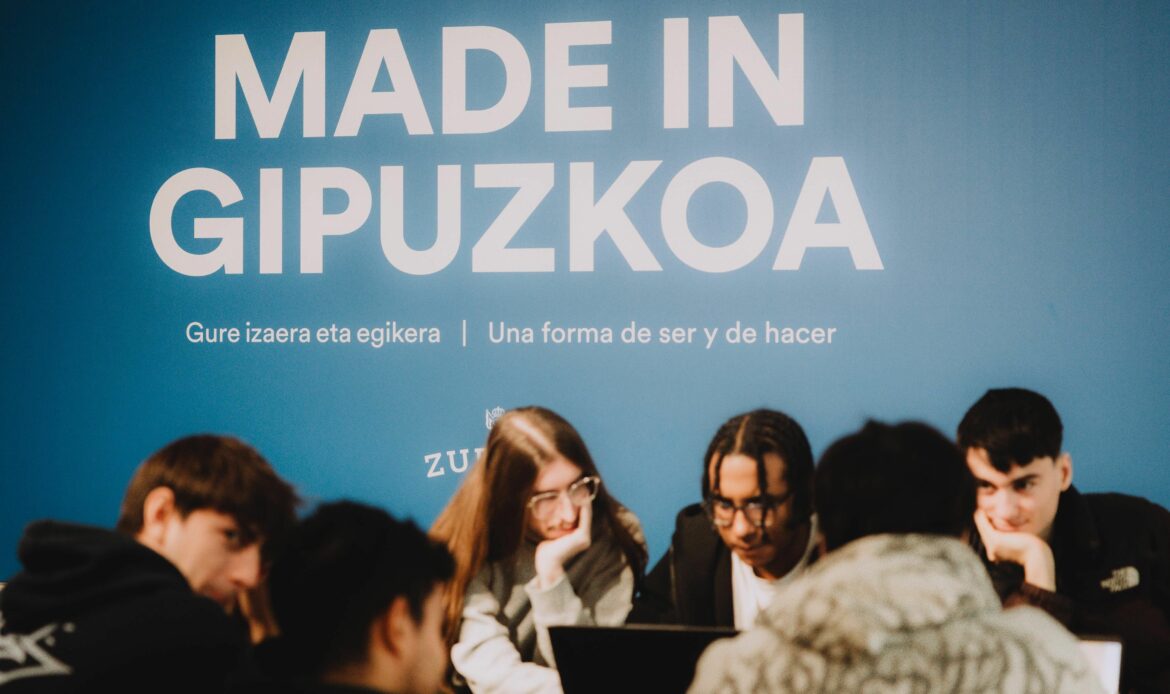 CYBERFRONT reúne en Anoeta a jóvenes y emprendedores en una segunda jornada práctica que refuerza la apuesta de Donostia por la ciberseguridad