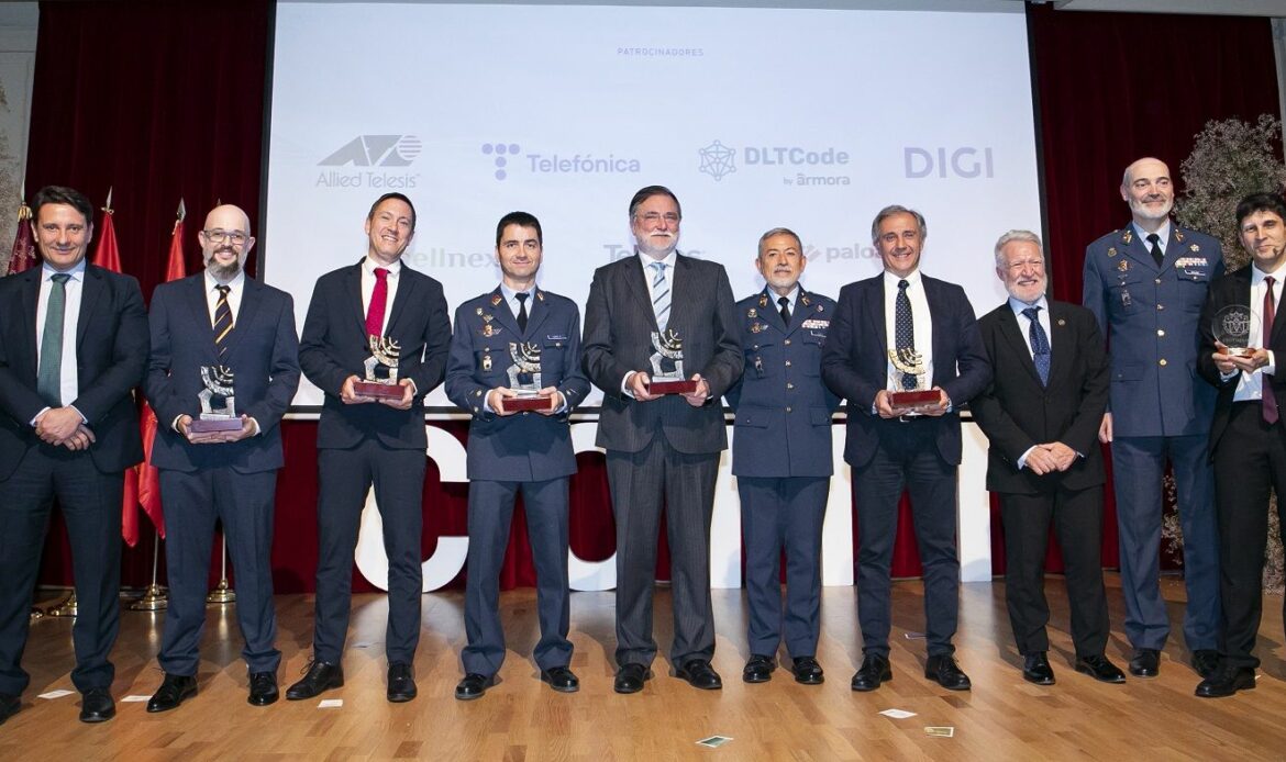 El Ejército del Aire y del Espacio, AMETIC y Cellnex, galardonados en Foro Telecos y Premios COITT 2025