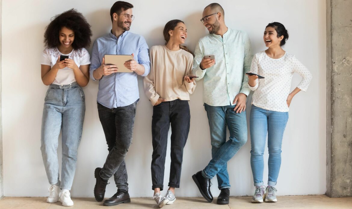 beBee lanza su plataforma SaaS para conectar profesionales, clientes y reclutadores