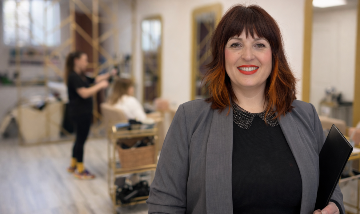 Rous Gómez Dorantes, revoluciona el sector de la peluquería, con su sistema ‘ROUSDREAM’ de bienestar integral