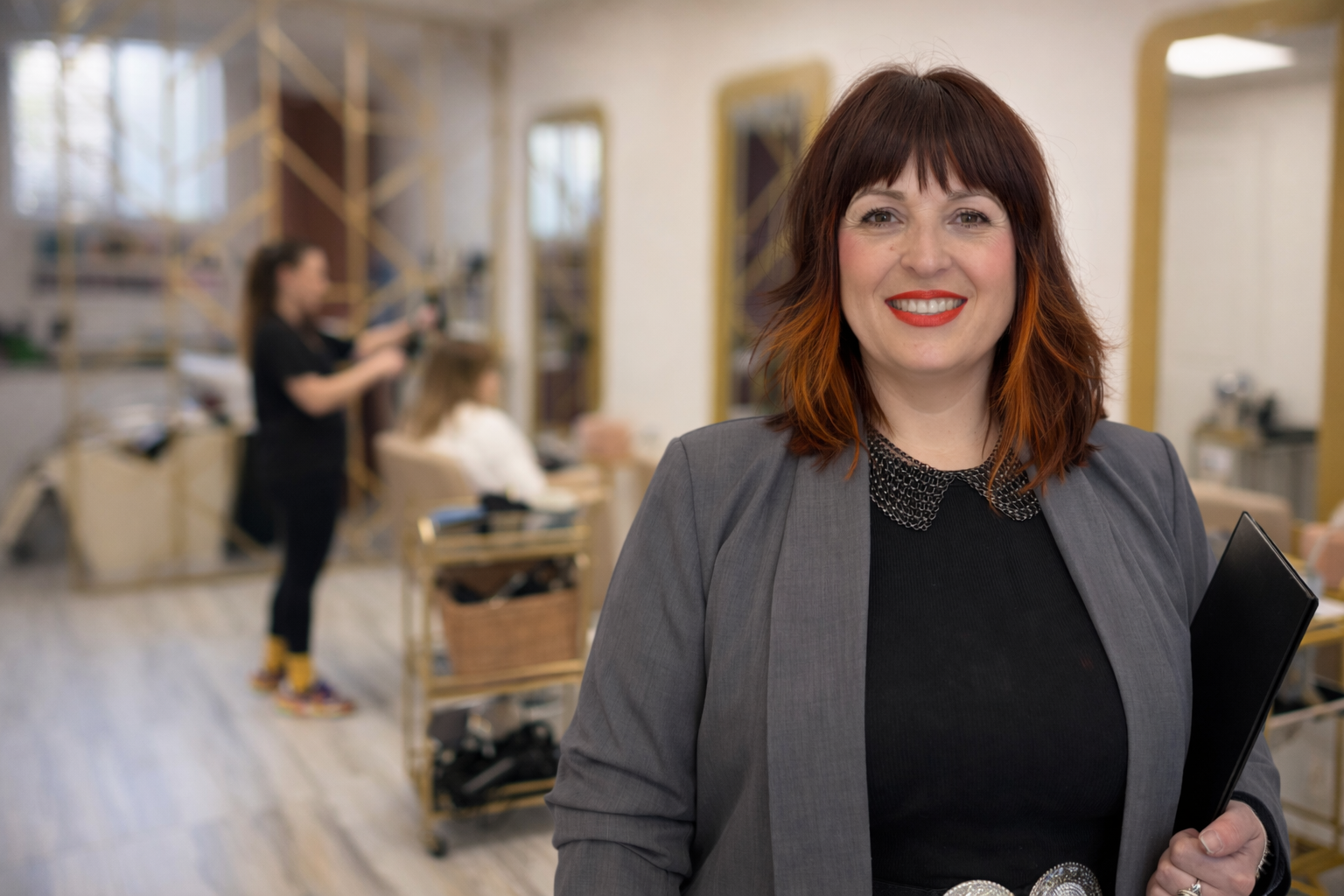 Rous Gómez Dorantes, revoluciona el sector de la peluquería, con su sistema ‘ROUSDREAM’ de bienestar integral