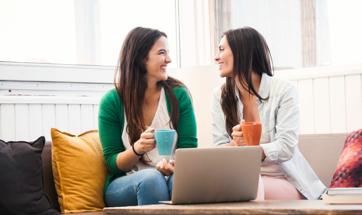 Las mujeres españolas ponen en riesgo su seguridad financiera para priorizar el cuidado de su familia