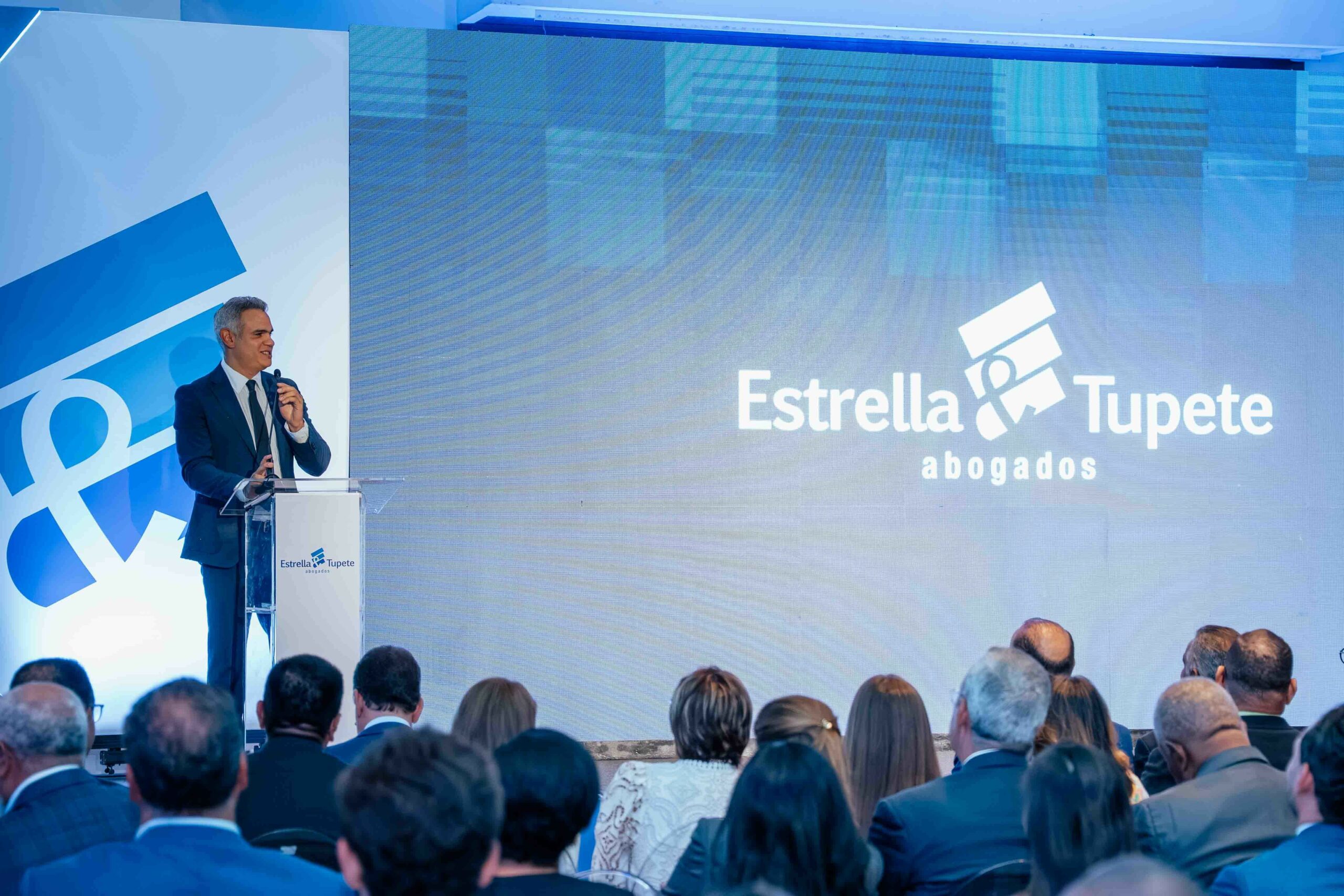 Guillermo Estrella Ramia: la arquitectura legal detrás de las inversiones en la República Dominicana