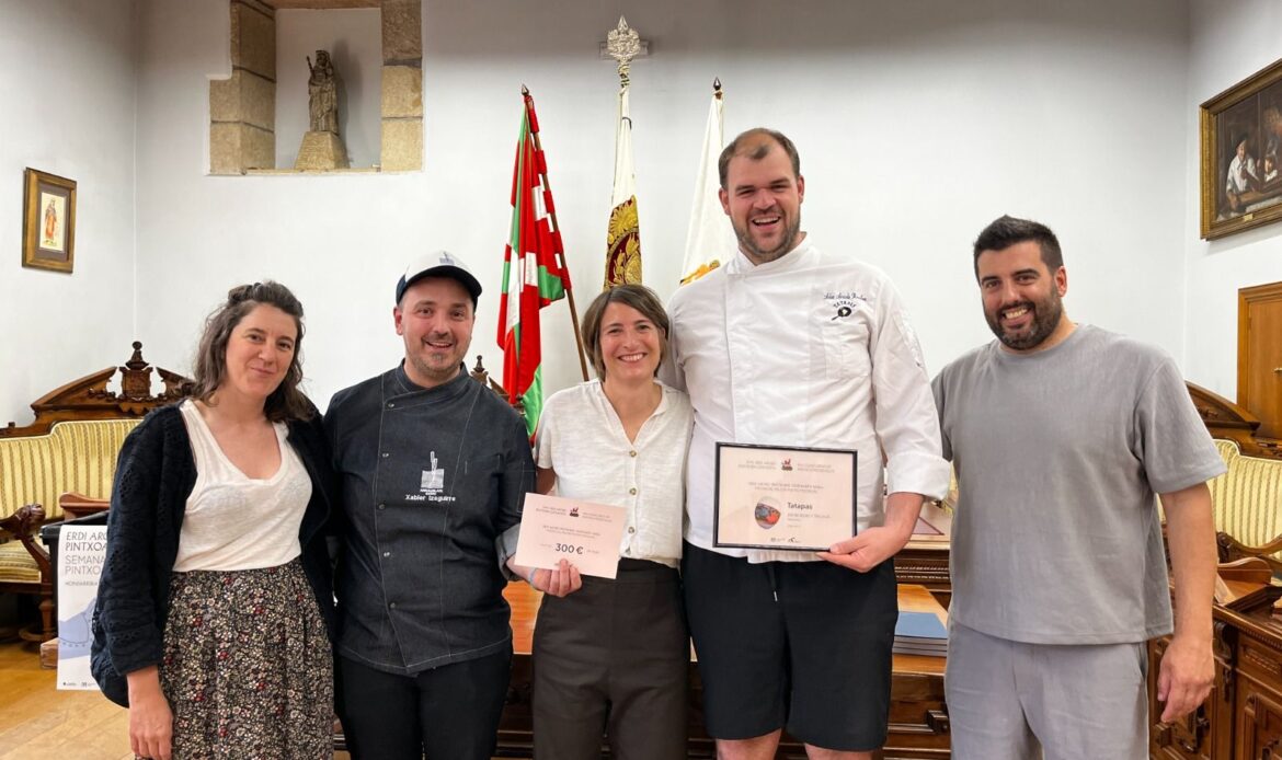 Adur Arrieta conquista Hondarribia con un pintxo nacido entre el atún del Cantábrico y el trigo medieval