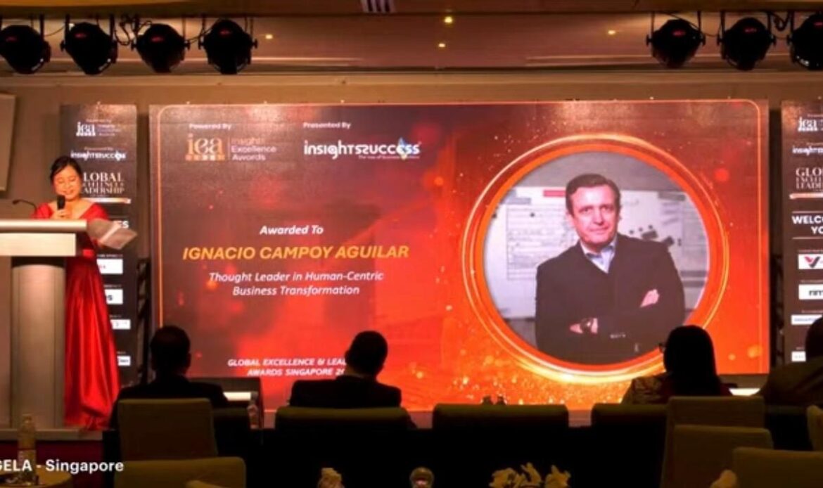 Ignacio Campoy, CEO del Grupo Educativo Formación Universitaria, premiado en Singapur por su liderazgo centrado en las personas