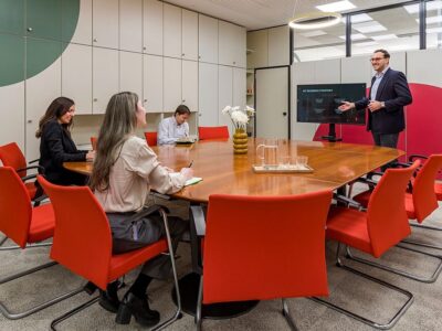 Optimismus Coworking analiza por qué el espacio importa cuando llegan las decisiones importantes