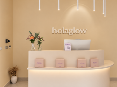 Holaglow acelera su expansión nacional con dos nuevas clínicas en Bilbao y Sevilla y prevé alcanzar los 5 millones de euros de facturación en 2026